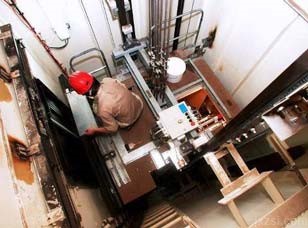 电梯安装与维修保养